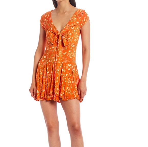 Free People It takes two Wrap open back mini skater tie front Dress New XS S HOT - Picture 6 of 7